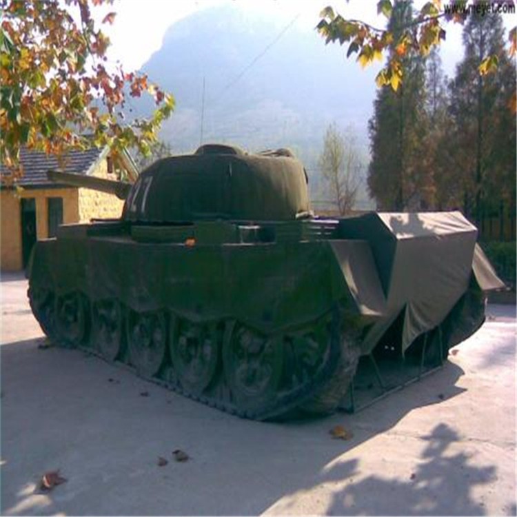 天涯大型充气坦克